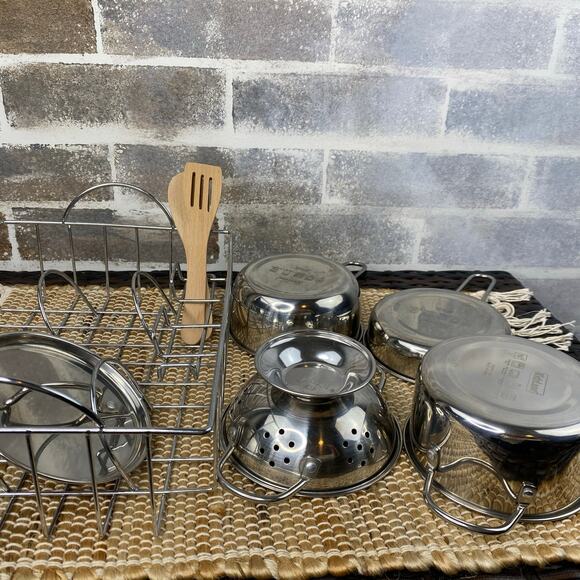 Kidzlane Stainless Steel Pots & Pans Play Set 8 pieces age 3-6 - Picture 9 of 11